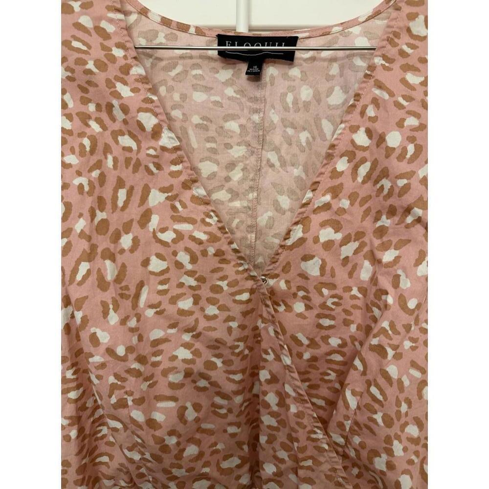 Eloquii Drama Sleeve‎ Peplum Blouse in pink and white leopard print size 16 - Picture 3 of 6